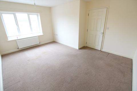 1 bedroom flat to rent, Sarum Court, Luton, LU3