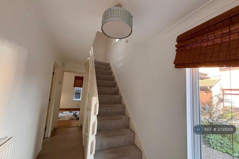 3 bedroom detached house to rent, Breamore Court, Milton Keynes, MK8
