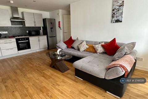3 bedroom flat to rent, Colonsay View, Edinburgh, EH5