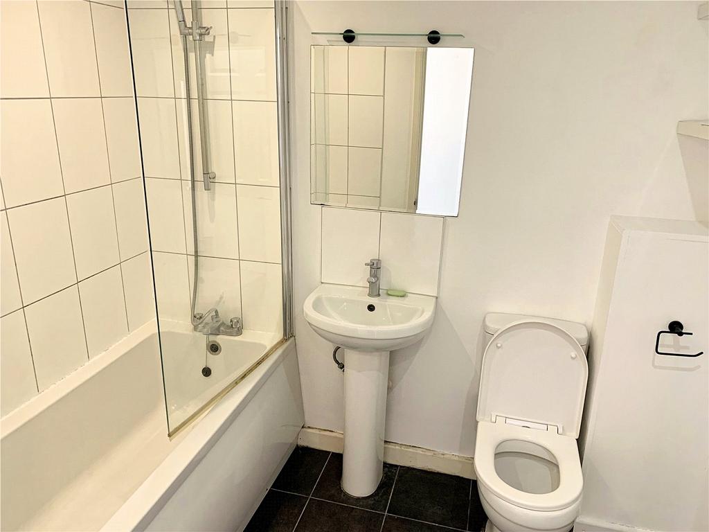 Apartment in Bristol, Speedwell - View 2
