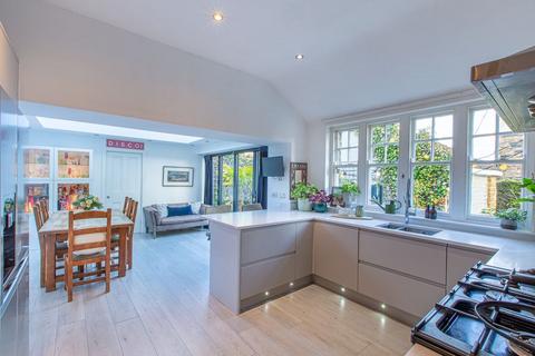 4 bedroom semi-detached house for sale, Roundhay, Leeds LS8
