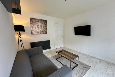 1 bedroom terraced house to rent, Wishford Avenue, Nottingham, NG7