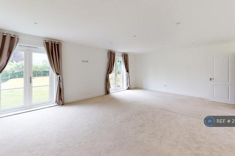 5 bedroom detached house to rent, South Hartfield House, Colemans Hatch, Hartfield, TN7