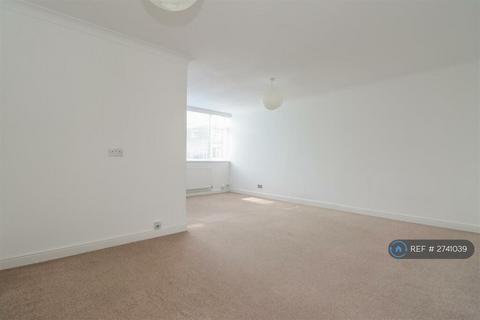 1 bedroom flat to rent, Tanfield Court, Horsham, RH12