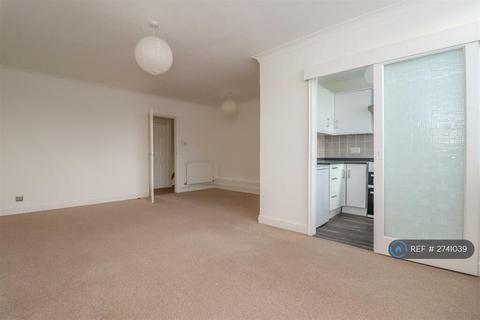 1 bedroom flat to rent, Tanfield Court, Horsham, RH12