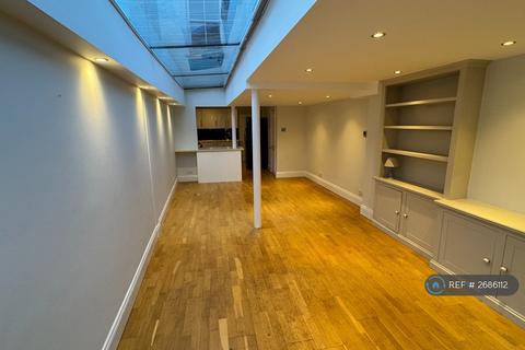 3 bedroom terraced house to rent, Marcilly Road, London, SW18
