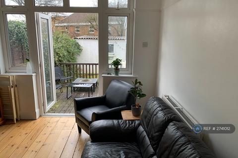 4 bedroom terraced house to rent, Elm Park, Filton, Bristol, BS34