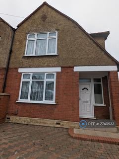 4 bedroom semi-detached house to rent, Chatsworth Crescent, Middlesex, TW3