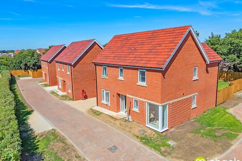 4 bedroom detached house for sale, Conrad Road, Witham, CM8