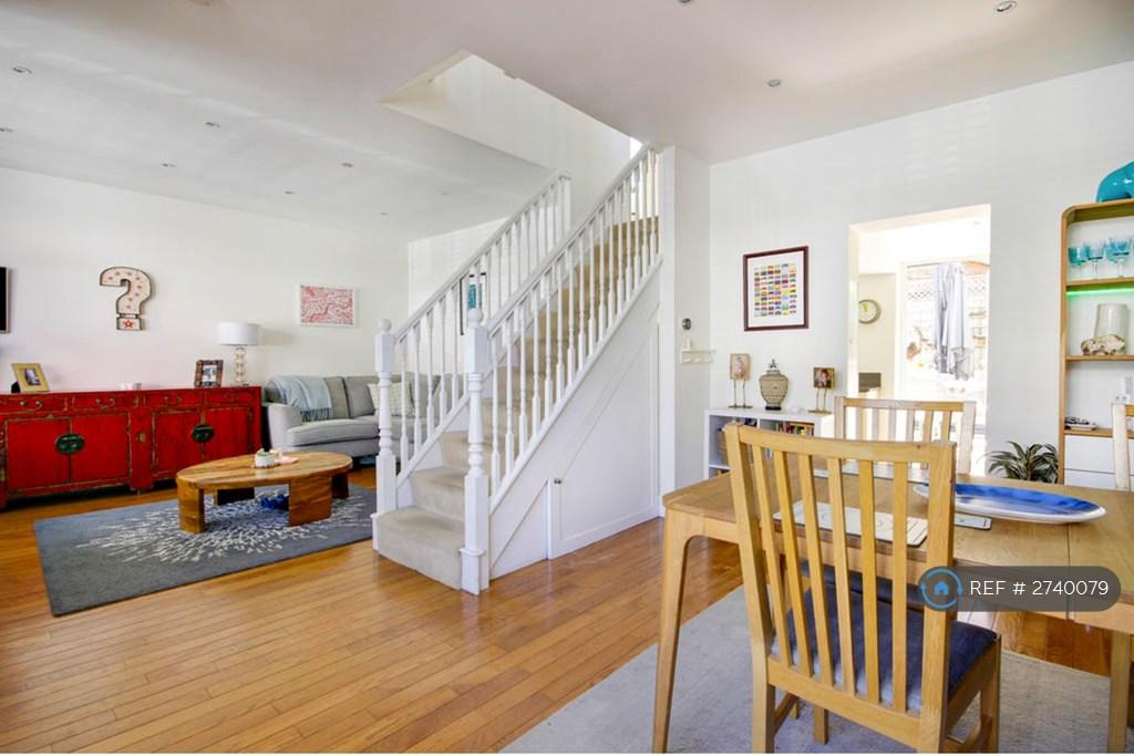 Open Plan Living And Dining Room
