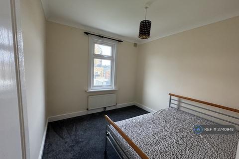 3 bedroom terraced house to rent, Herbert Road, Ilford, IG3