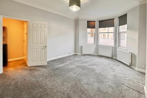 1 bedroom ground floor flat to rent, Inverness Avenue, Westcliff-On-Sea