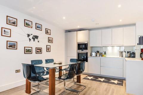 1 bedroom apartment to rent, Gaumont Place, London SW2