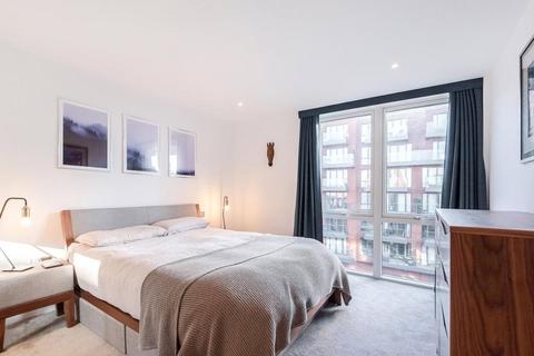 1 bedroom apartment to rent, Gaumont Place, London SW2