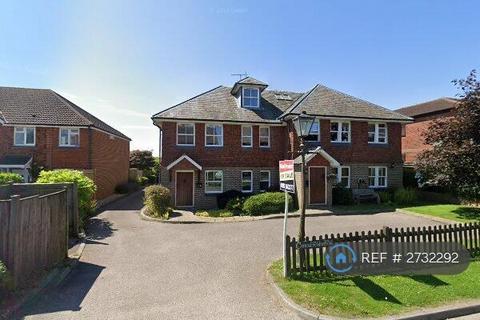 2 bedroom flat to rent, Whitehill Road, Crowborough, TN6