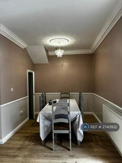 1 bedroom in a house share to rent, Quebec Road, Ilford, IG2