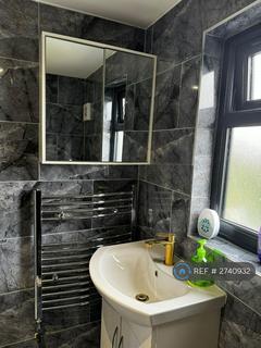 1 bedroom in a house share to rent, Quebec Road, Ilford, IG2