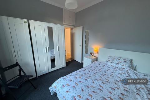 undefined, Juniper Terrace, Juniper Green, EH14