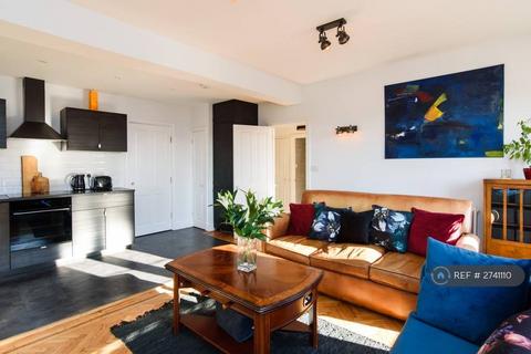 2 bedroom flat to rent, Windsor House, Cardiff, CF10