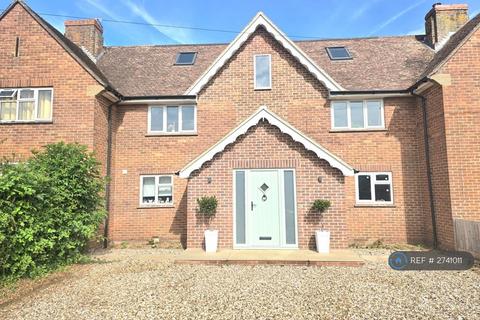 undefined, Farm Lane, Great Bedwyn, SN8