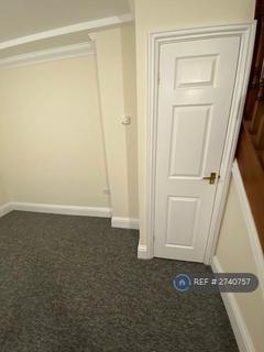 1 bedroom semi-detached house to rent, Cauldwell Hall Road, Ipswich, IP4