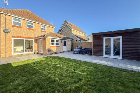 4 bedroom detached house for sale, Lavender Drive, Southminster