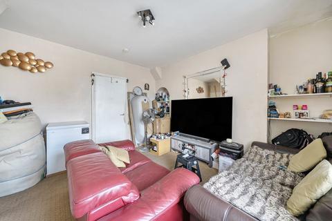 undefined, Doddington Grove, London