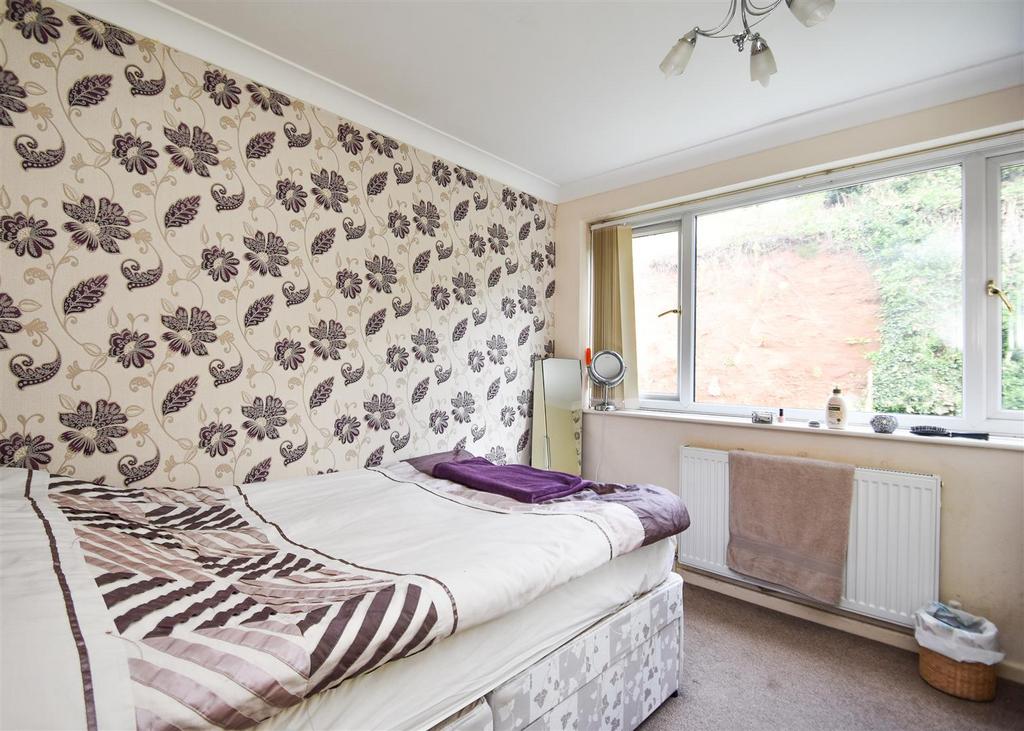 39 Alpine Way - Bedroom 3.jpg
