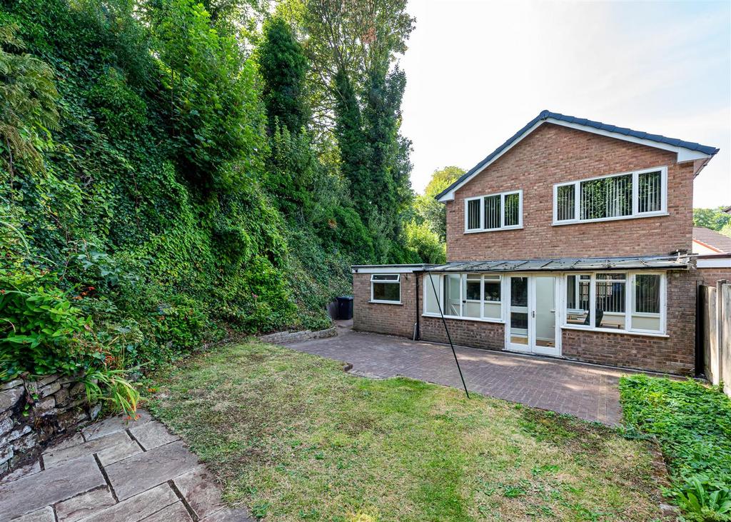 39 Alpine Way-external AUG25-2.jpg