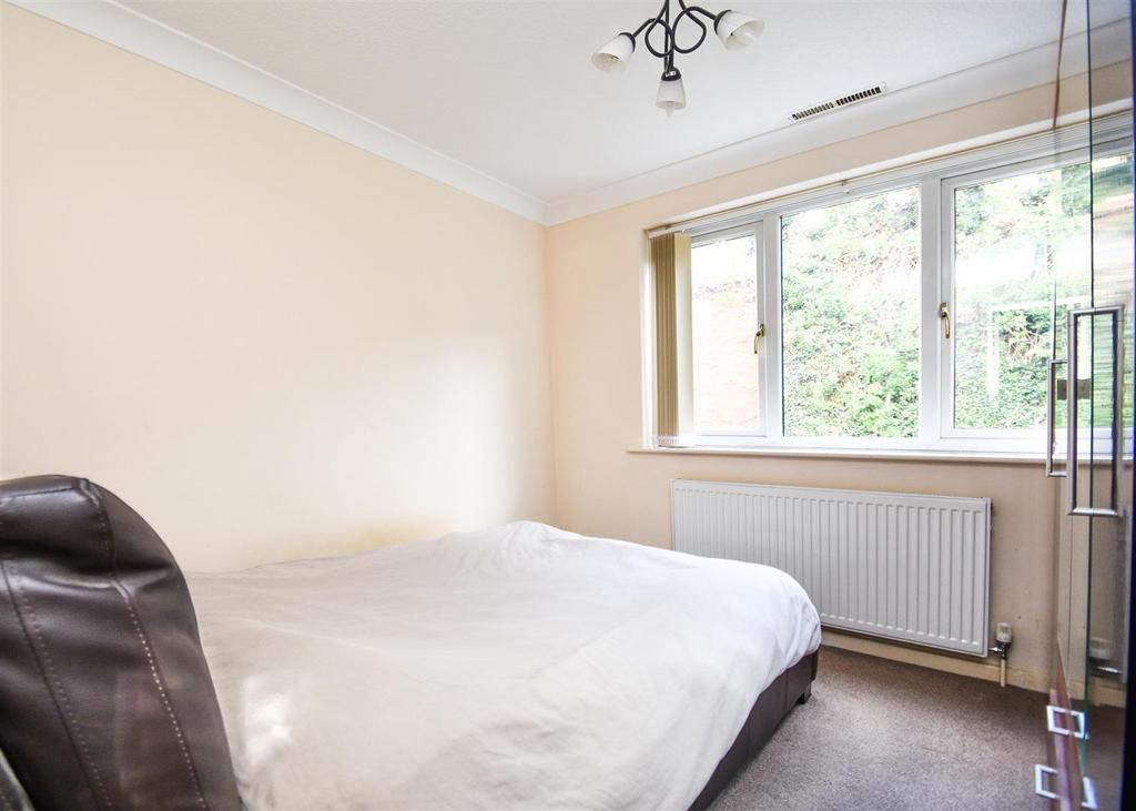 39 Alpine Way - Bedroom 2.jpg