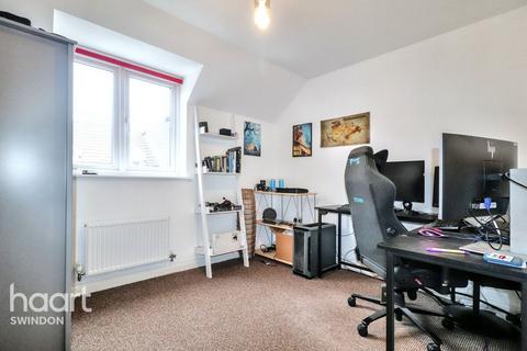 undefined, Clapham Close, SWINDON