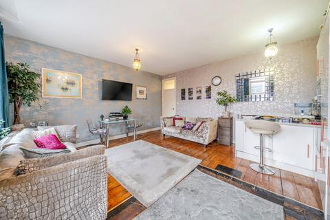 2 bedroom flat for sale, Brixton Road, London, SW9