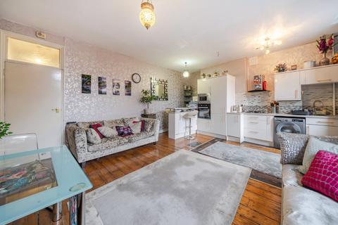 2 bedroom flat for sale, Brixton Road, London, SW9