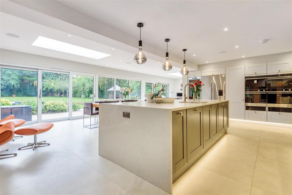 Open-Plan Kitchen/Family/Dining Room