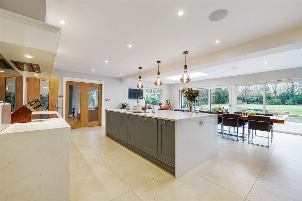 Open-Plan Kitchen/Family/Dining Room