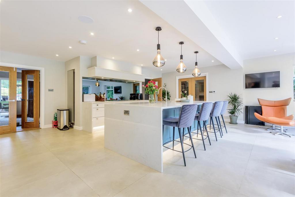 Open-Plan Kitchen/Family/Dining Room