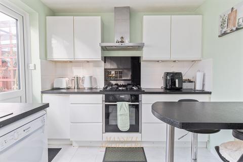 4 bedroom detached house for sale, Landen Park, Horley RH6