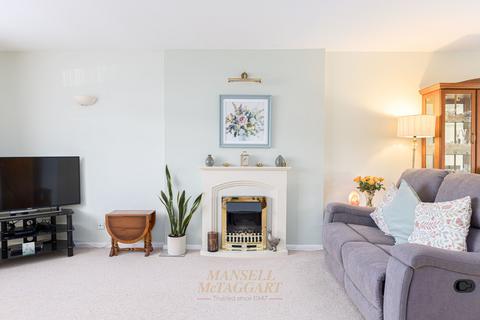 4 bedroom detached house for sale, Landen Park, Horley RH6