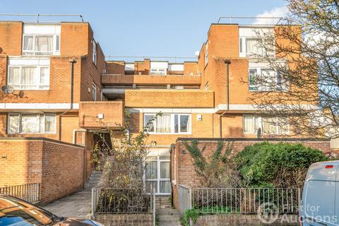 4 bedroom duplex for sale, Cheltenham Road, London