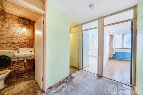 4 bedroom duplex for sale, Cheltenham Road, London