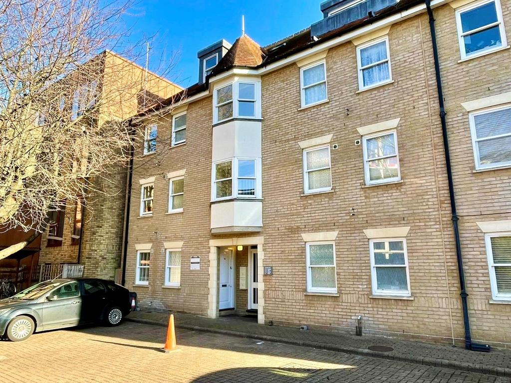 Cathedral Walk, Chelmsford, Essex, CM1 1 NX