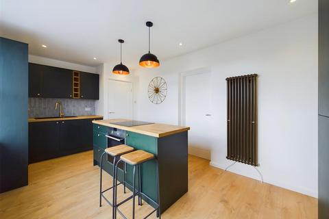 3 bedroom flat for sale, St. Davids Court, Whitley Bay