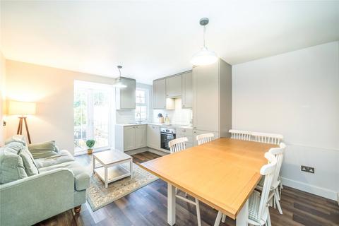 4 bedroom terraced house to rent, Kenchester Close, London SW8