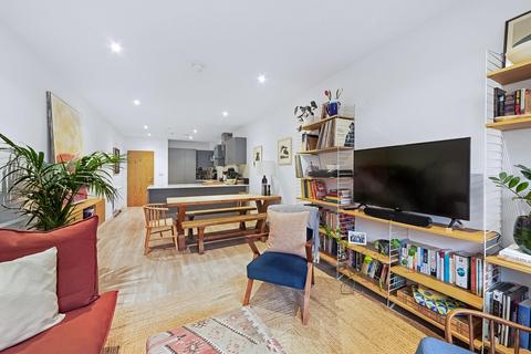 3 bedroom apartment for sale, Cobden Walk, Peckham, London, SE15