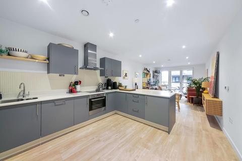 3 bedroom apartment for sale, Cobden Walk, Peckham, London, SE15