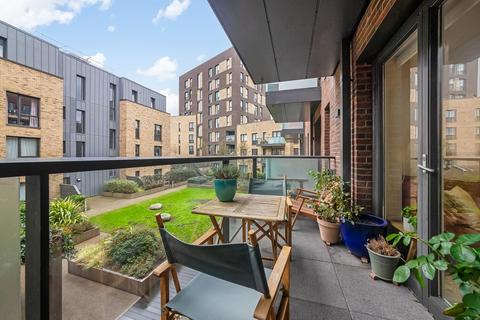 3 bedroom apartment for sale, Cobden Walk, Peckham, London, SE15