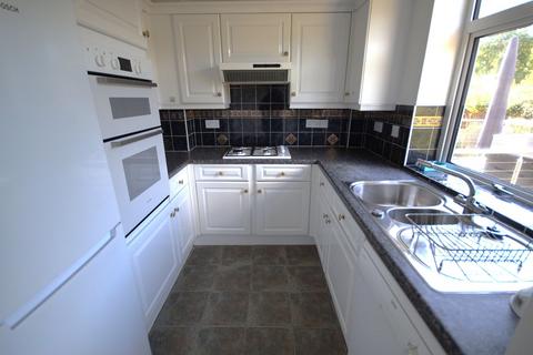 4 bedroom terraced house to rent, Trafford Close, Great Missenden HP16