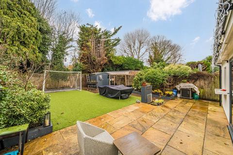 undefined, Clive Road, Twickenham TW1