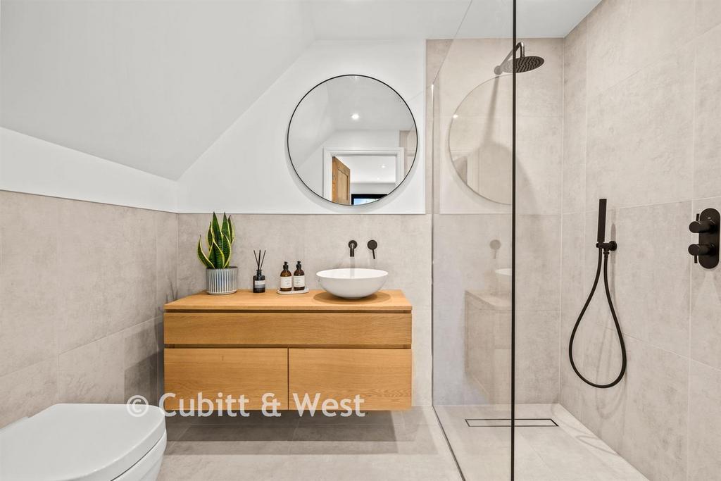 Ensuite Shower Room