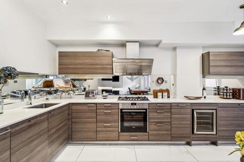2 bedroom flat to rent, Barons Court Road, London, W14
